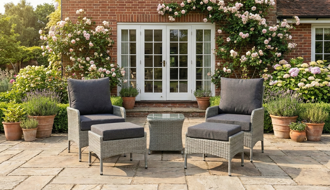 LARA Rattan adjustable Lounge Set of 2 and side table